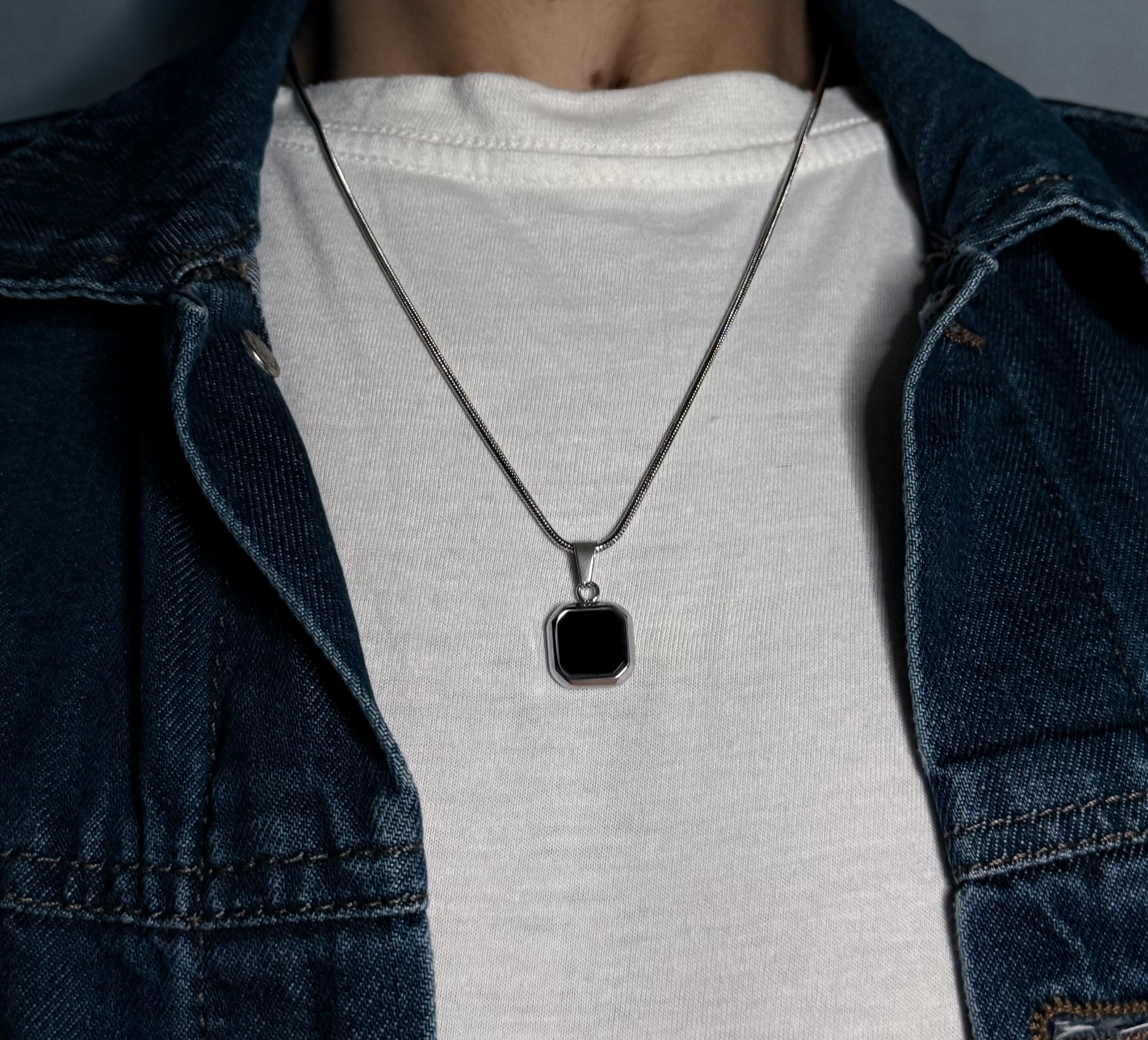 The Stone Link Chain