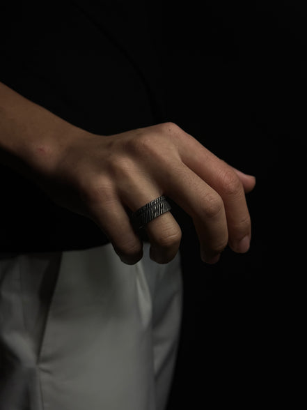 Tribal Engraved Bold Band (black)