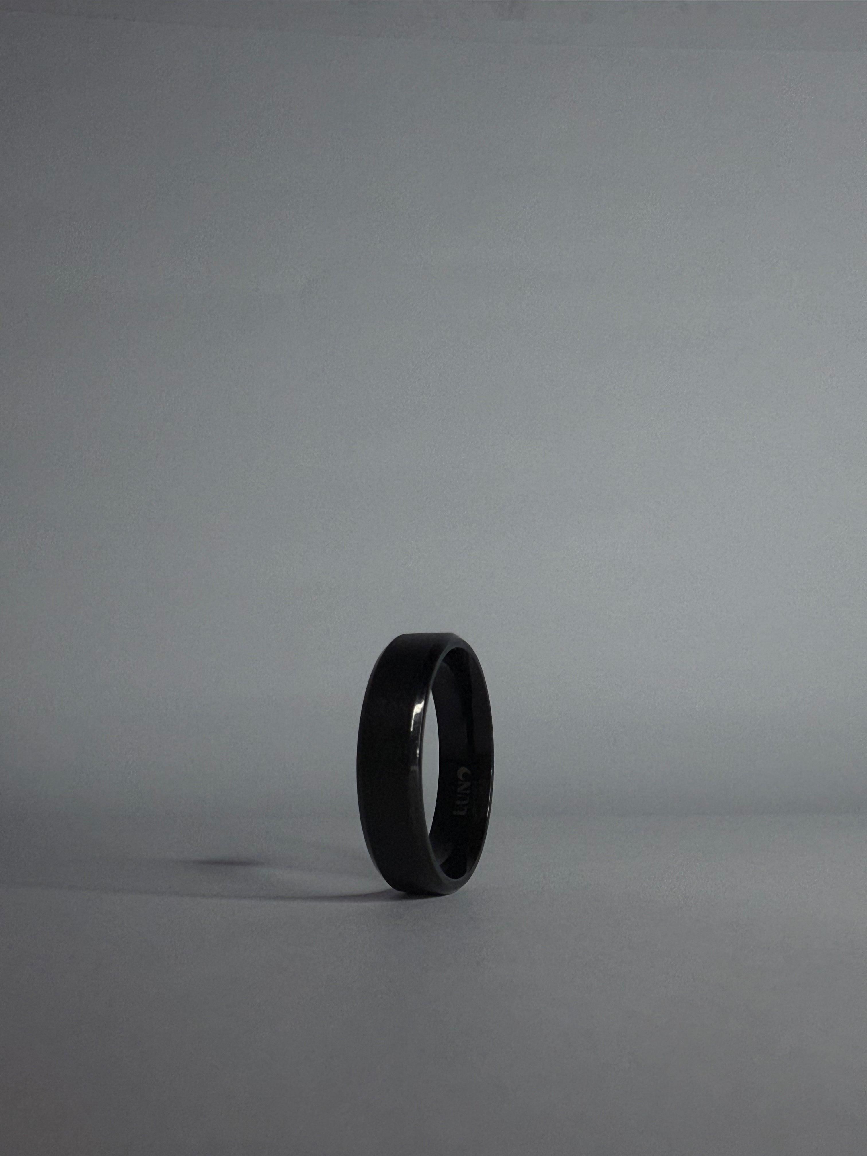 Black Plain Ring | Tungsten