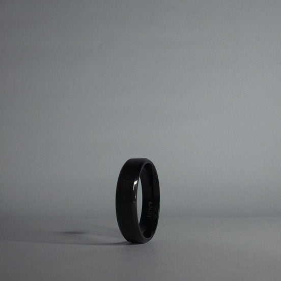 Black Plain Ring | Tungsten