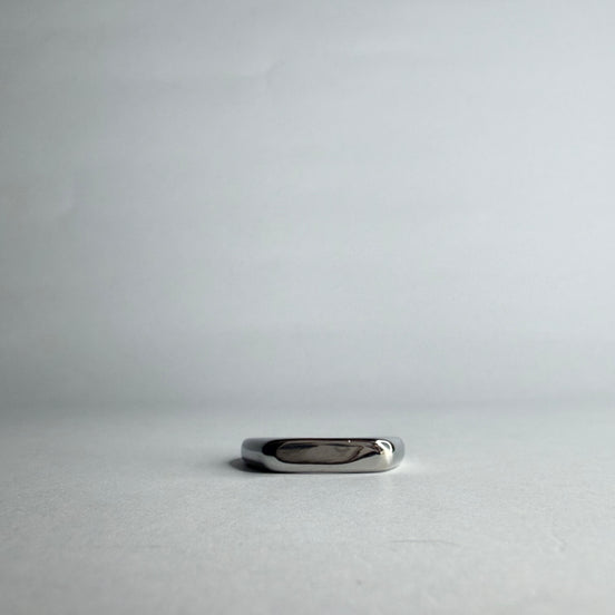 Minimalistic Bar Ring