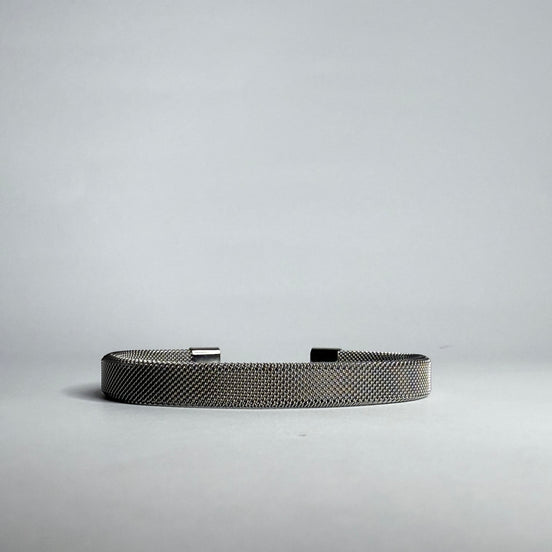 Milanese Mesh Cuff (Silver)