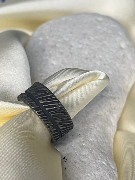 Tribal Engraved Bold Ring