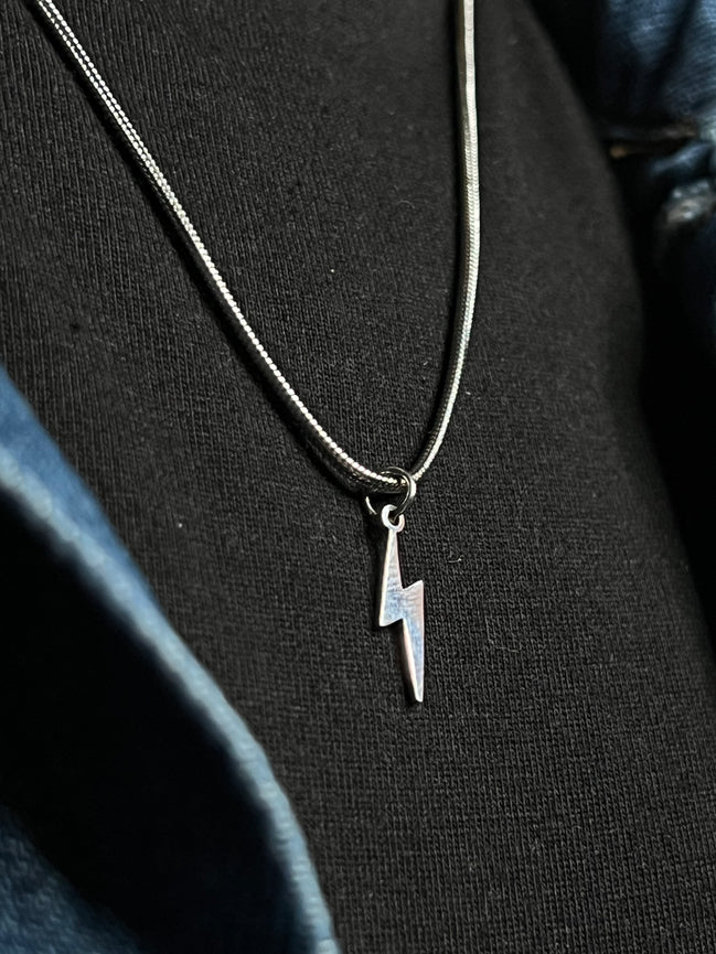 Lumina Nacre Pendant