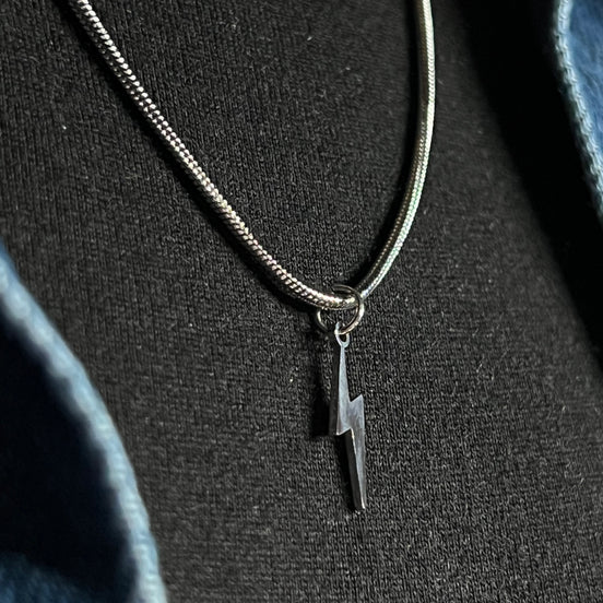 Lumina Nacre Pendant