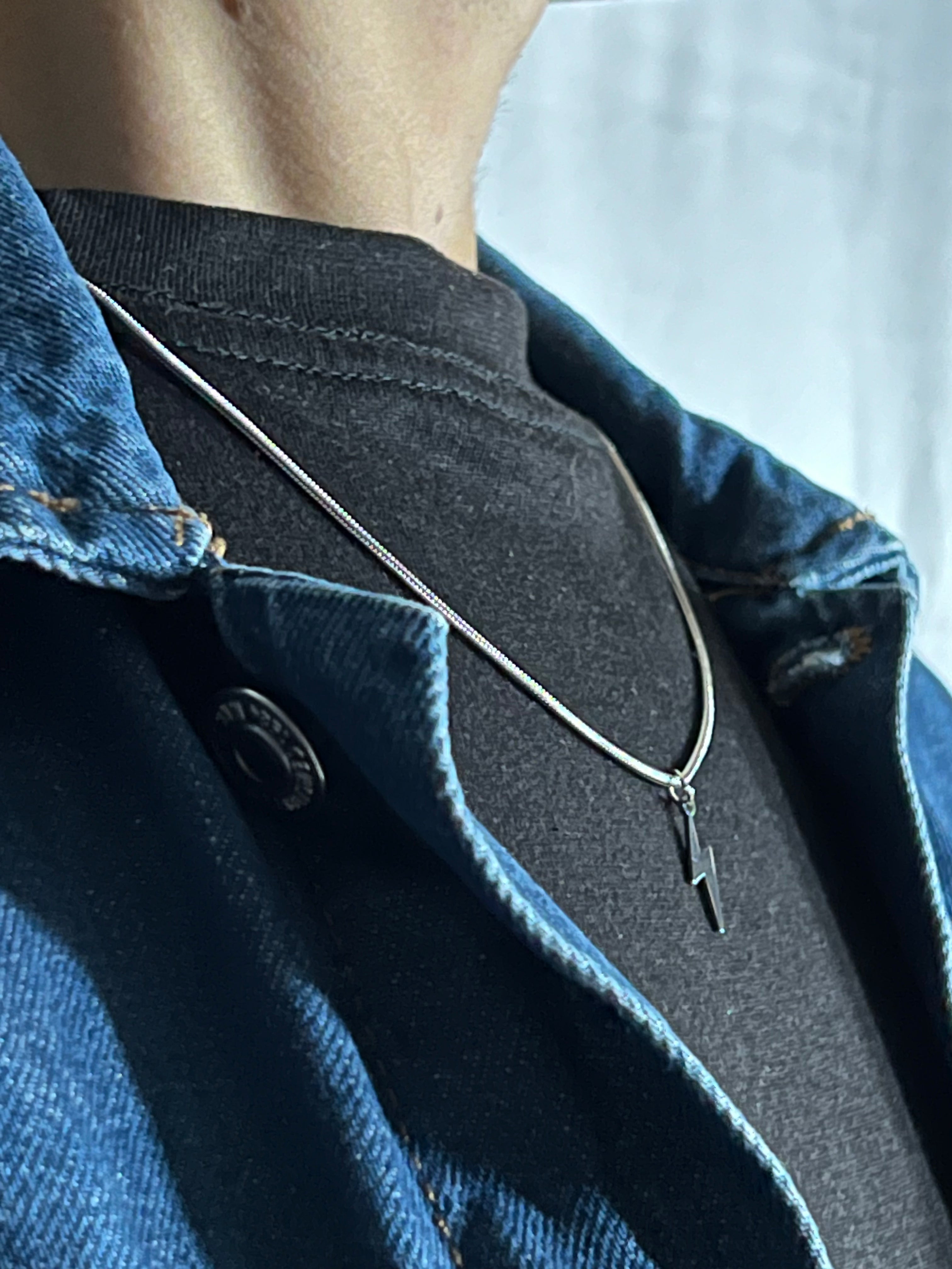 Lumina Nacre Pendant