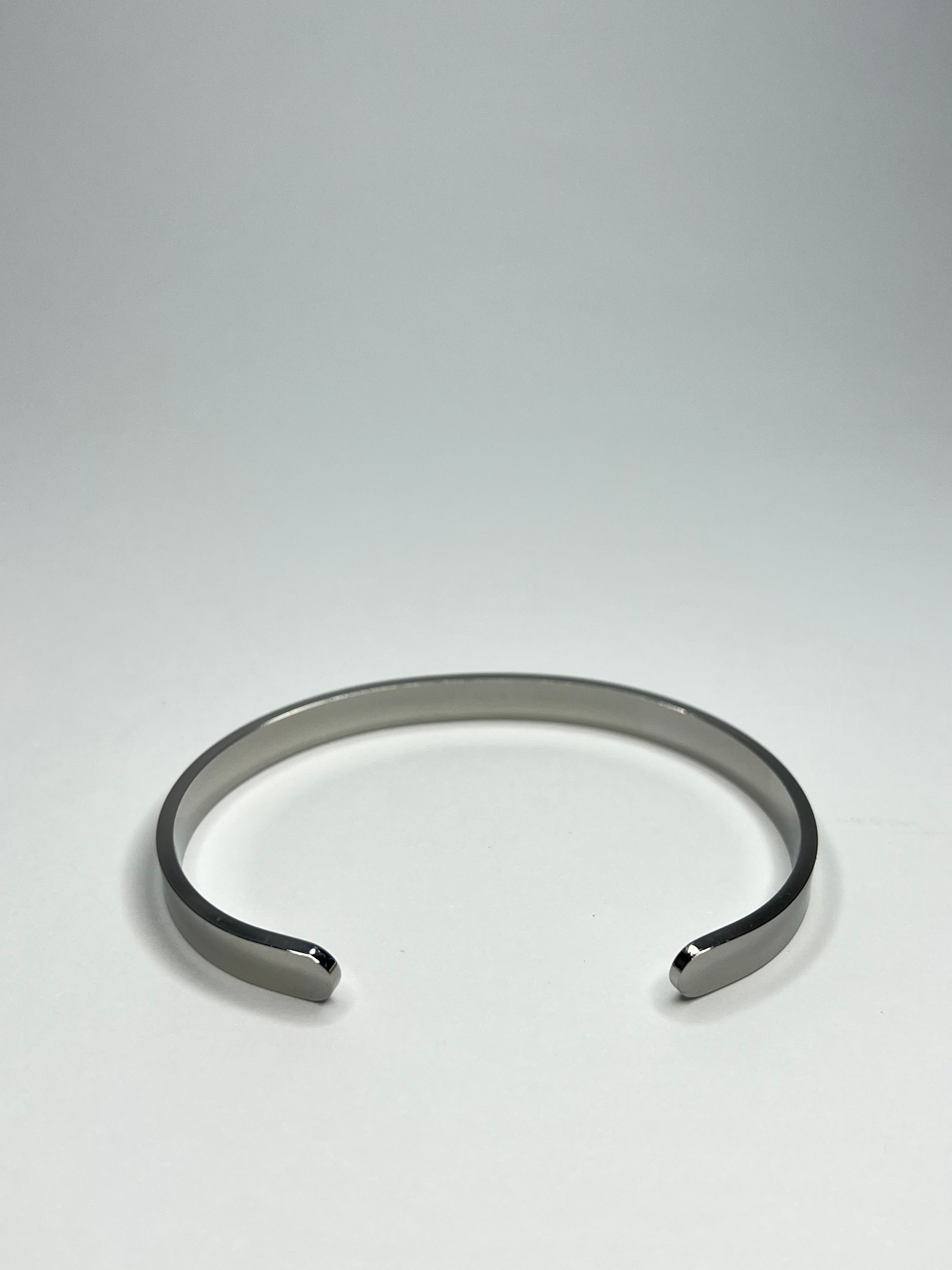 Classic Cuff Bracelet (Silver)