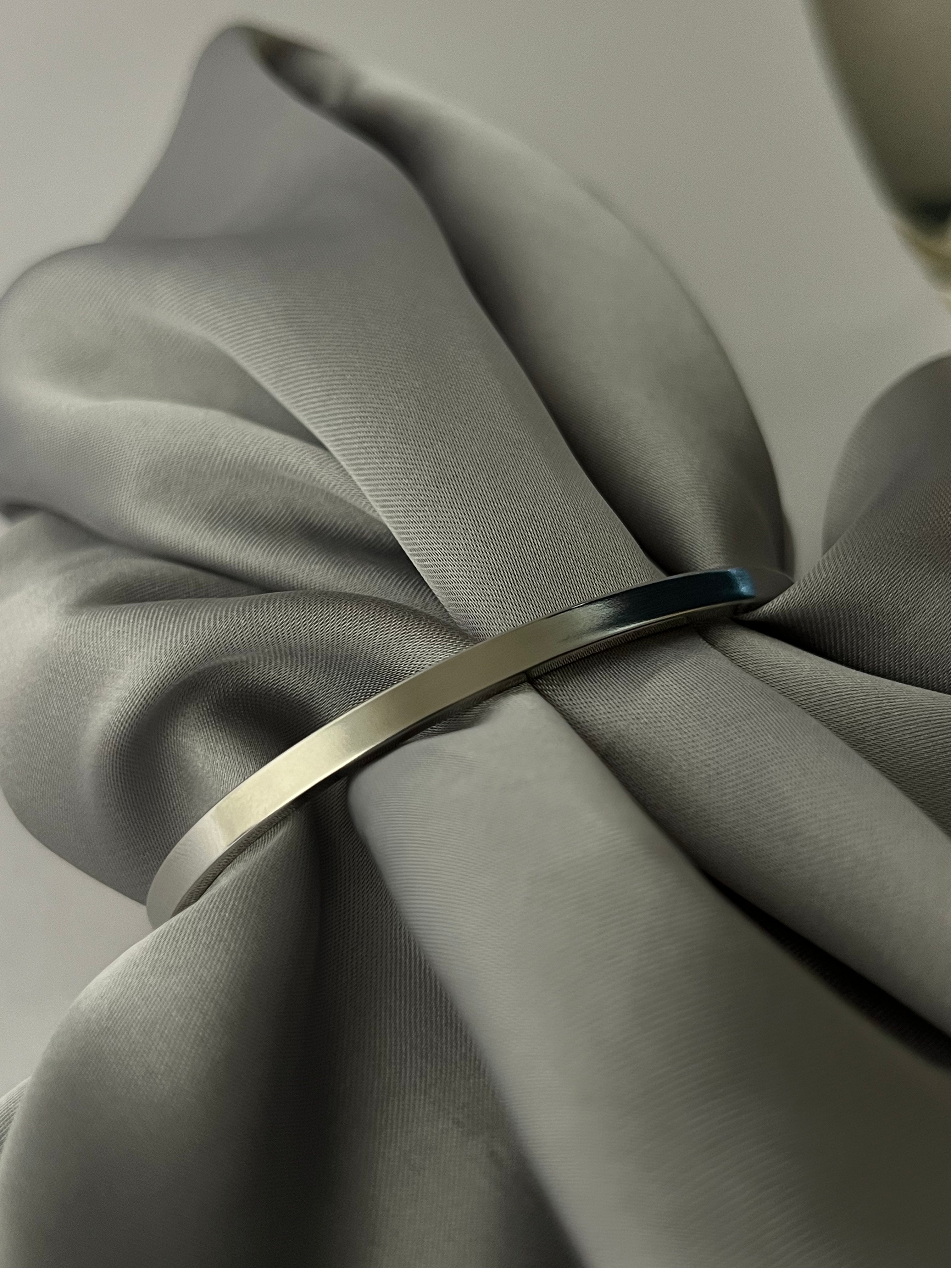 Classic Cuff Bracelet (Silver)