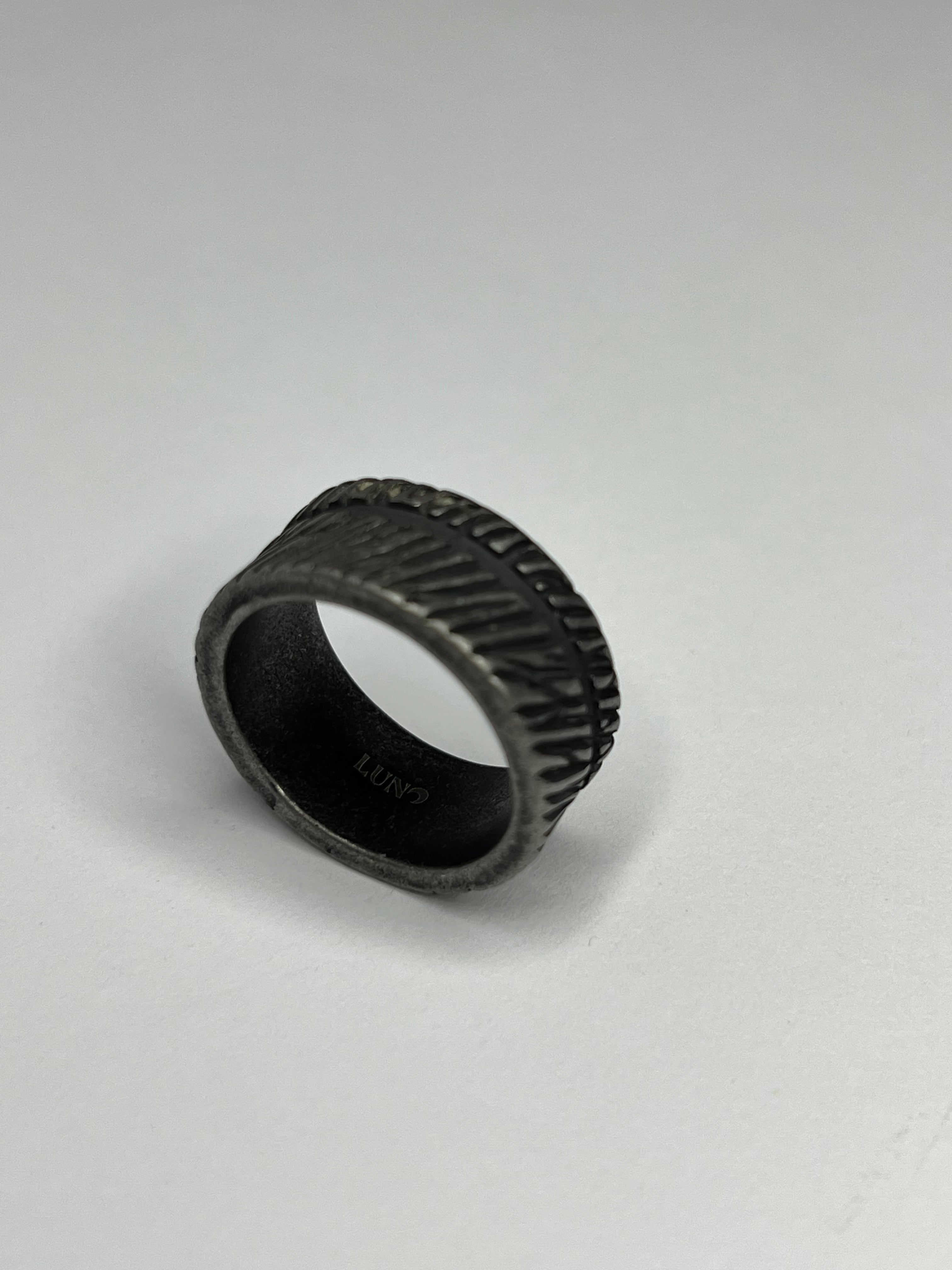 Tribal Engraved Bold Ring