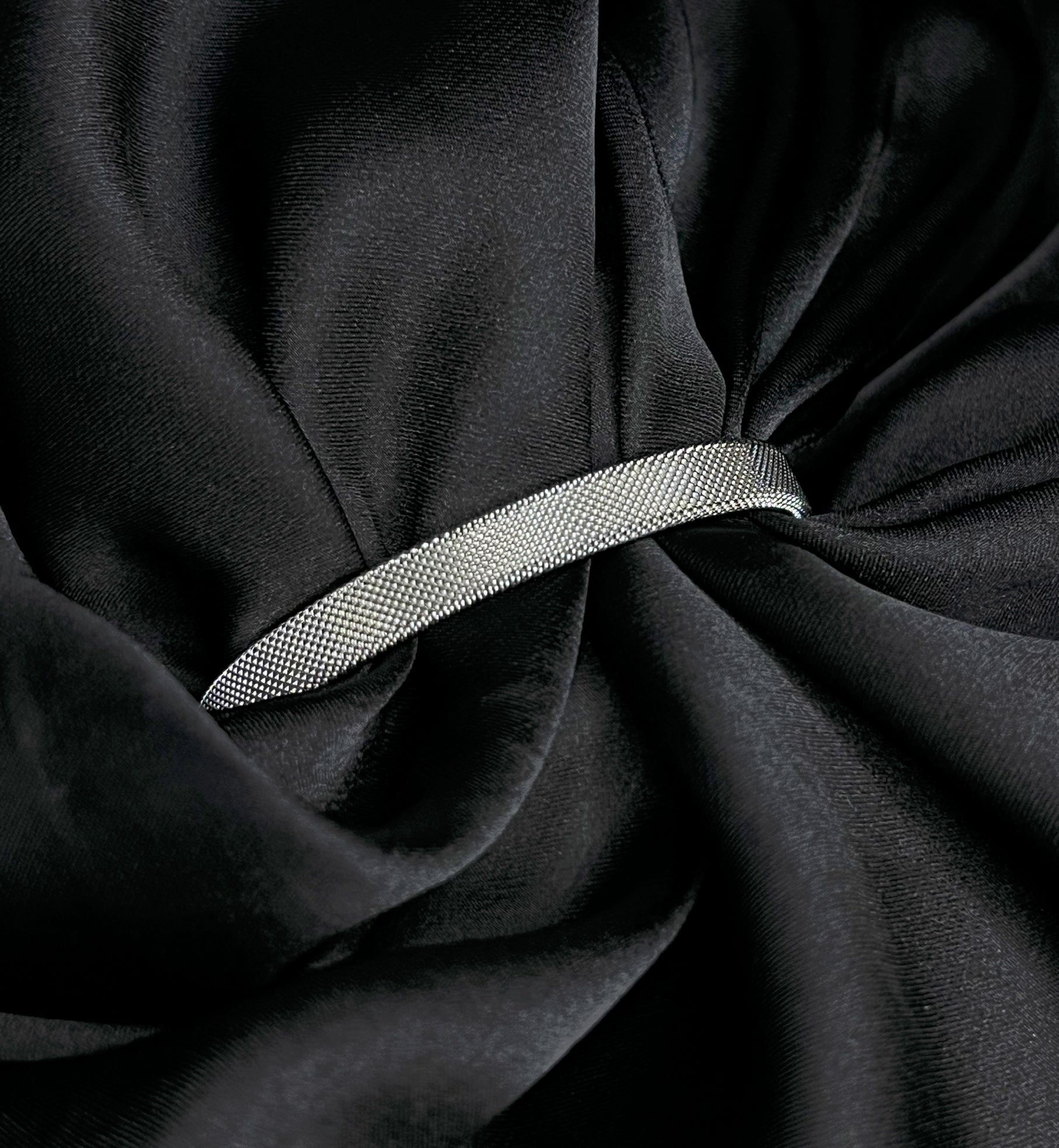 Milanese Mesh Cuff (Silver)